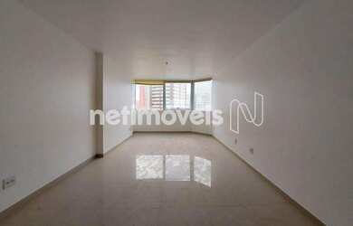 Imagem: O depósito possui 1 Vaga na garagem e 35m² de Área e está