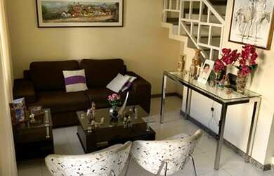 Imagem: A casa em condomínio possui 4 Dormitórios, 3 Banheiros, 2