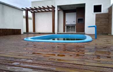 Imagem: A casa possui 2 Dormitórios, 1 Banheiro, 1 Vaga na garagem