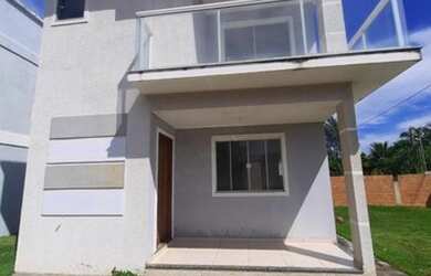 Imagem: A casa possui 2 Dormitórios, 2 Banheiros, 1 Vaga na garagem