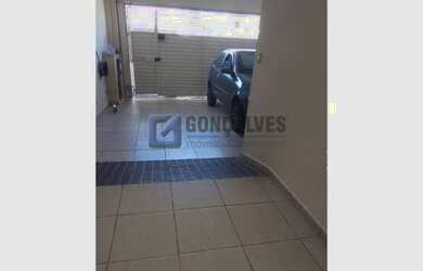 Imagem: A casa possui 2 Dormitórios, 2 Banheiros, 2 Vagas na garagem