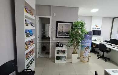 Imagem: O depósito possui 1 Vaga na garagem, 47m² de Área e está