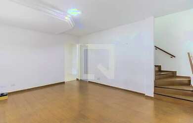 Imagem: A casa possui 2 Dormitórios, 2 Banheiros, 1 Vaga na garagem