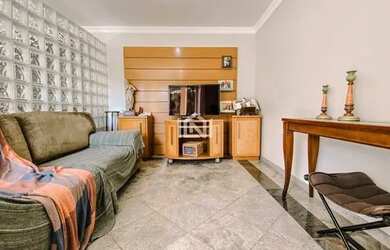 Imagem: A casa em condomínio possui 5 Dormitórios, 5 Banheiros, 5