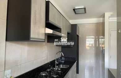 Imagem: O apartamento possui 2 Dormitórios, 2 Banheiros, 2 Vagas na