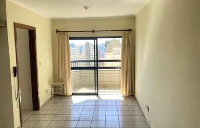 Imagem: O apartamento possui 1 Dormitório, 1 Banheiro, 2 Vagas na garagem