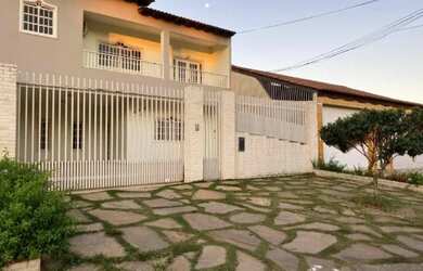 Imagem: A casa e possui 5 Dormitórios, Suítes, 5 Banheiros, 5 Vagas