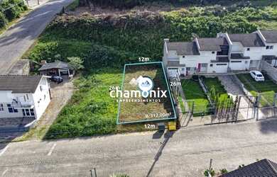 Imagem: O terreno possui 312m² de Área e está localizado em Flores