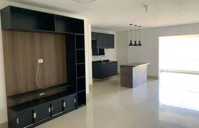 Imagem: O apartamento possui 2 Dormitórios, 2 Banheiros, 2 Vagas na