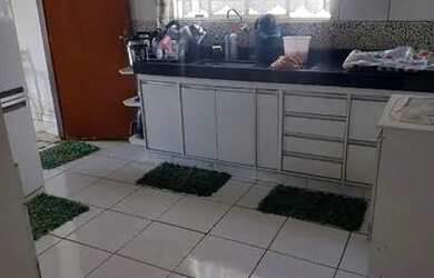 Imagem 8: Casa a venda. 4 Vagas na garageme2 Dormitórios