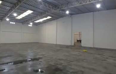 Imagem 1: Galpão/Depósito/Armazém para aluguel possui 1050 metros quadrados