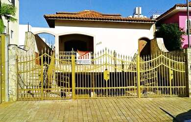 Imagem: O depósito possui 5 Vagas na garagem e 510m² de Área e está