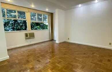 Imagem: O apartamento possui 2 Dormitórios, 2 Banheiros e 95m² de