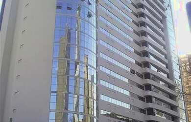 Imagem: O apartamento possui 1 Dormitório, 1 Banheiro, 42m² de Área