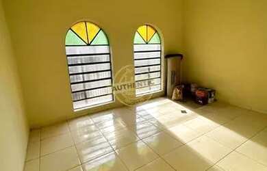 Imagem: A casa possui 2 Dormitórios, 1 Banheiro, 1 Vaga na garagem