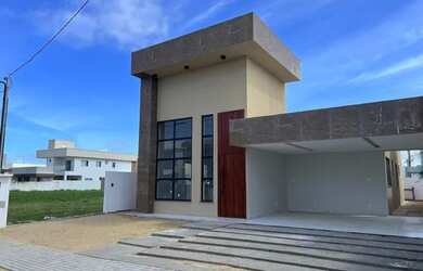 Imagem: A casa em condomínio possui 3 Dormitórios, 1 Banheiro, 2 Vagas