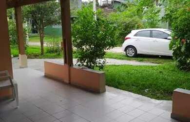 Imagem: A casa possui 4 Dormitórios, 4 Vagas na garagem e está localizado