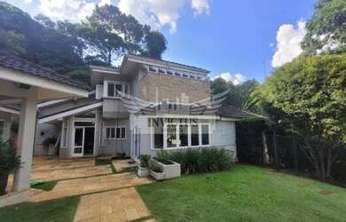 Imagem: A casa em condomínio possui 5 Dormitórios, 5 Banheiros, 5