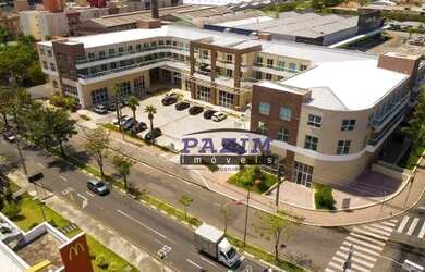 Imagem: O depósito possui 1 Vaga na garagem, 295m² de Área e está