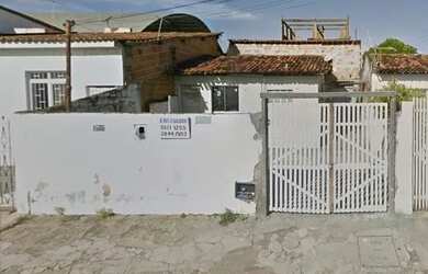 Imagem: A casa possui 3 Dormitórios, 1 Vaga na garagem e está localizado