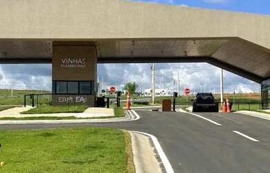 Imagem: O terreno possui 280m² de Área e está localizado em Conjunto