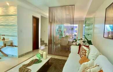 Imagem: A casa possui 3 Dormitórios, 4 Banheiros, 4 Vagas na garagem