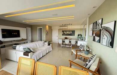 Imagem: O apartamento possui 3 Dormitórios, 4 Banheiros, 2 Vagas na