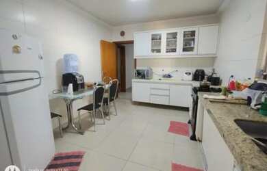 Imagem 5: Vende-se Casa com 245,86 M² de área construida. Terreno total de 364,50...