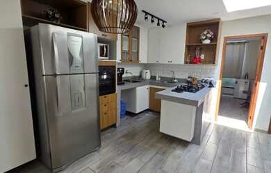 Imagem: A casa possui 1 Dormitório, 1 Banheiro, 35m² de Área e Imóvel