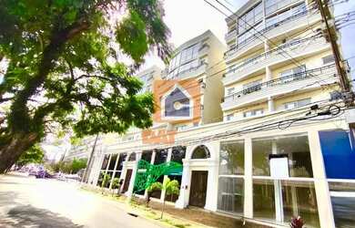 Imagem: O apartamento possui 3 Dormitórios, 2 Banheiros, 2 Vagas na