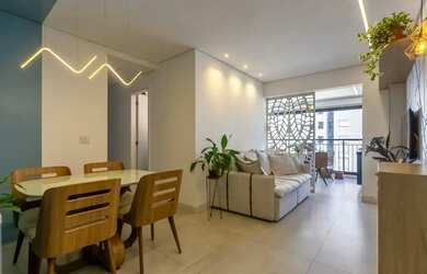 Imagem: O apartamento possui 3 Dormitórios, 2 Banheiros, 2 Vagas na