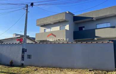 Imagem: A casa possui 2 Dormitórios, 2 Banheiros, 4 Vagas na garagem