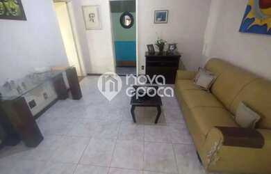 Imagem: A casa possui 5 Dormitórios, 3 Banheiros, 1 Vaga na garagem