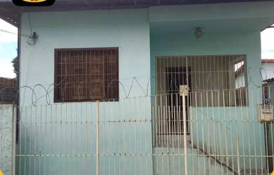 Imagem: A casa possui 2 Dormitórios, 2 Banheiros, 1 Vaga na garagem