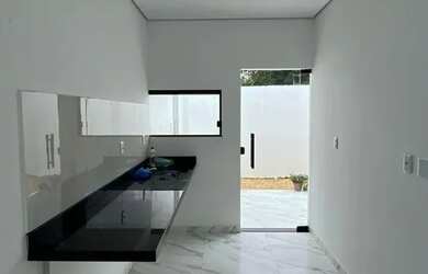 Imagem 4: Casa Térrea no Parque 10 com 02 Qts sendo 1 Suíte/ Próximo a Academia...