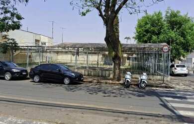 Imagem: O terreno possui 493m² de Área e está localizado em Centro