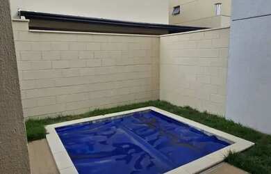 Imagem: A casa em condomínio possui 3 Dormitórios, 4 Banheiros, 2