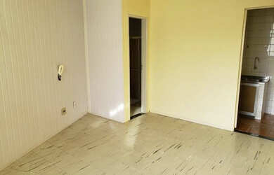 Imagem: A kitnet possui 1 Dormitório, 1 Banheiro, 30m² de Área e