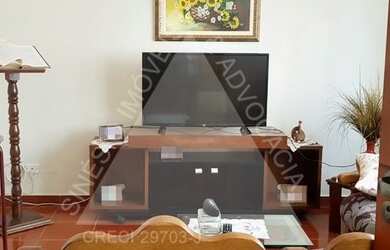 Imagem: A casa possui 3 Dormitórios, 2 Banheiros, 1 Vaga na garagem