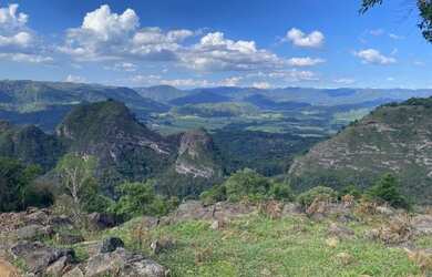 Imagem: O terreno possui 100.000m² de Área e está localizado em