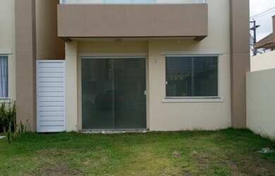 Imagem: A casa possui 2 Dormitórios, 1 Banheiro, 2 Vagas na garagem