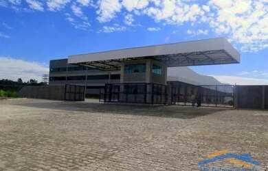 Imagem: O depósito possui 5 Vagas na garagem, 12.713m² de Área e