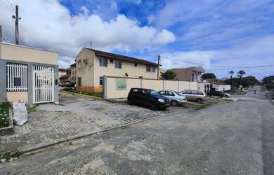 Imagem: O apartamento possui 3 Dormitórios, 1 Banheiro, 1 Vaga na garagem