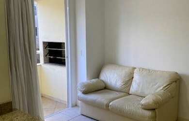 Imagem 9: Apto 01 dormitório com cama de casal, 02 criados-mudos, armário e ventilador...