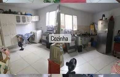 Imagem: A casa possui 2 Dormitórios, 1 Banheiro, 75m² de Área e