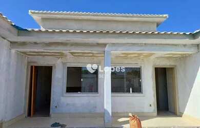 Imagem: A casa possui 2 Dormitórios, 1 Banheiro, 1 Vaga na garagem