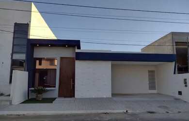 Imagem: A casa em condomínio possui 3 Dormitórios, 3 Banheiros, 2