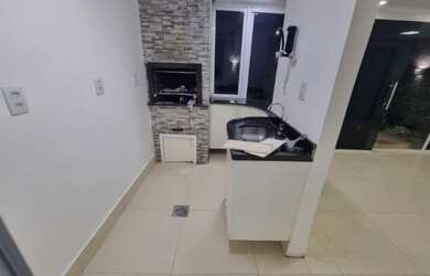 Imagem: A casa em condomínio possui 3 Dormitórios, 2 Banheiros, 2