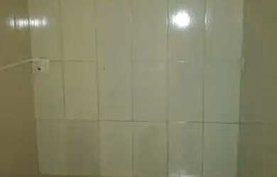 Imagem: A casa possui 1 Dormitório, 1 Banheiro, 30m² de Área e está