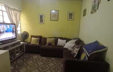 Imagem: A casa possui 2 Dormitórios, 1 Banheiro, 50m² de Área e